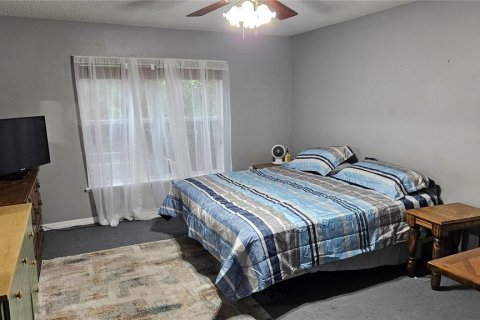 House in Citrus Springs, Florida 4 bedrooms, 215.53 sq.m. № 1832817 - photo 11