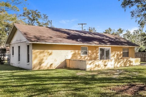 House in Lakeland, Florida 2 bedrooms, 105.17 sq.m. № 2381376 - photo 15