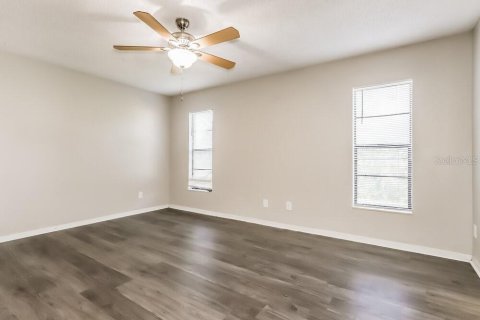 House in Lakeland, Florida 2 bedrooms, 105.17 sq.m. № 2381376 - photo 10