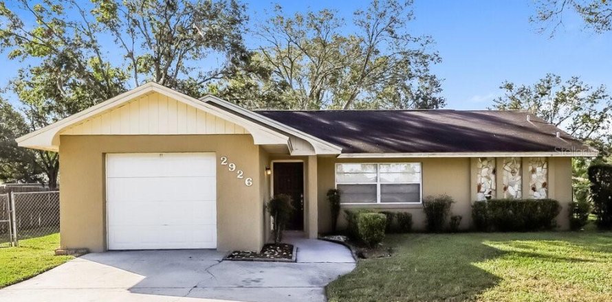 House in Lakeland, Florida 2 bedrooms, 105.17 sq.m. № 2381376