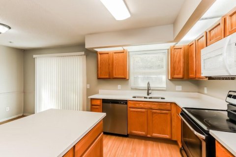 House in Lakeland, Florida 2 bedrooms, 105.17 sq.m. № 2381376 - photo 8