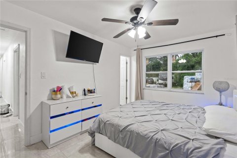 Купить виллу или дом в Довер, Флорида 4 комнаты, 169.45м2, № 1823038 - фото 12