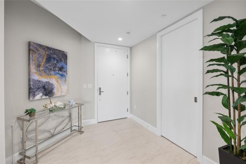 Condo in Tampa, Florida, 3 bedrooms № 2358790 - photo 12