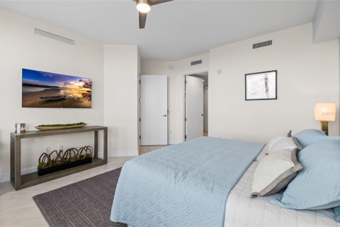 Condo in Tampa, Florida, 3 bedrooms № 2358790 - photo 19