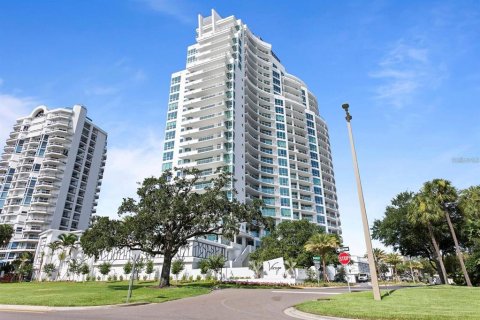 Condo in Tampa, Florida, 3 bedrooms  № 2358790