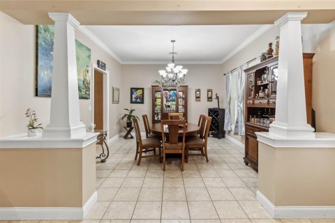 House in Saint Cloud, Florida 4 bedrooms, 235.6 sq.m. № 2398472 - photo 7