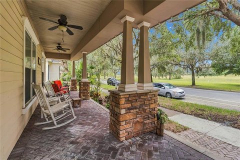 House in Saint Cloud, Florida 4 bedrooms, 235.6 sq.m. № 2398472 - photo 2