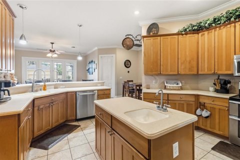 House in Saint Cloud, Florida 4 bedrooms, 235.6 sq.m. № 2398472 - photo 18