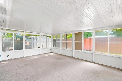 Villa ou maison à vendre à Seminole, Floride: 3 chambres, 87.61 m2 № 2312573 - photo 15