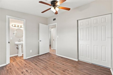 Villa ou maison à vendre à Seminole, Floride: 3 chambres, 87.61 m2 № 2312573 - photo 21