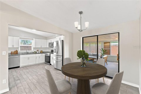 Villa ou maison à vendre à Seminole, Floride: 3 chambres, 87.61 m2 № 2312573 - photo 9