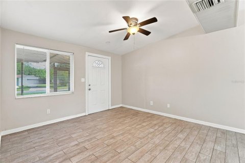 Villa ou maison à vendre à Seminole, Floride: 3 chambres, 87.61 m2 № 2312573 - photo 8