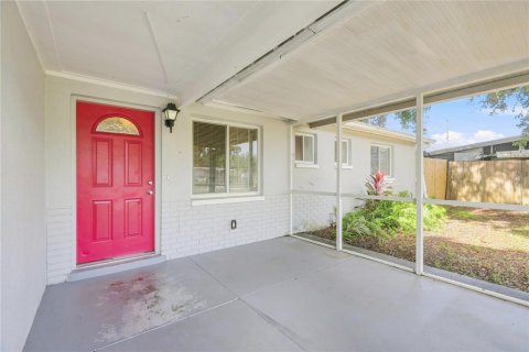 Villa ou maison à vendre à Seminole, Floride: 3 chambres, 87.61 m2 № 2312573 - photo 3