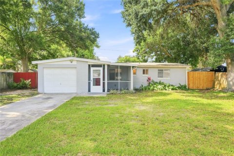 Villa ou maison à Seminole, Floride 3 chambres, 87.61 m2 № 2312573