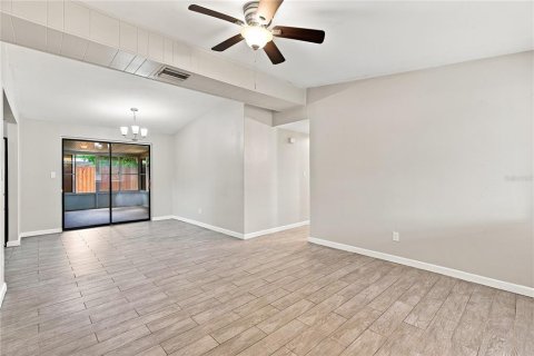 Villa ou maison à vendre à Seminole, Floride: 3 chambres, 87.61 m2 № 2312573 - photo 5