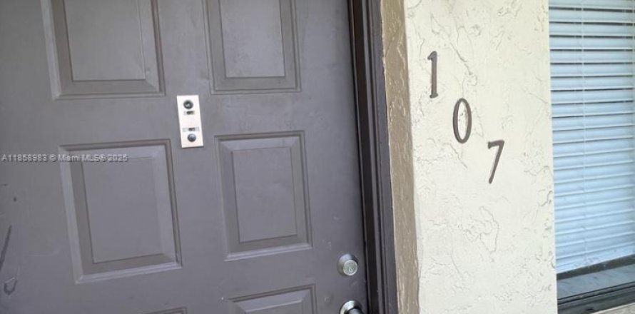 Condominio en Boca Raton, Florida, 2 dormitorios № 1887424