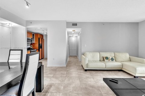 Copropriété à louer à Aventura, Floride: 2 chambres, 109.53 m2 № 1986929 - photo 24