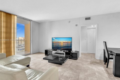 Copropriété à louer à Aventura, Floride: 2 chambres, 109.53 m2 № 1986929 - photo 13