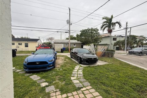 Снять в аренду виллу или дом в Норт-Майами-Бич, Флорида 2 спальни, 65.03м2, № 2050844 - фото 13