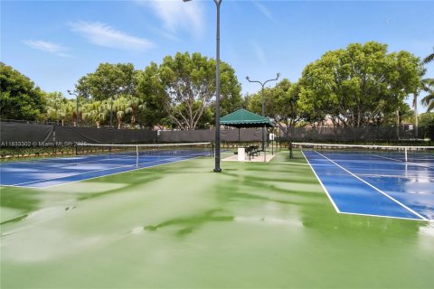 House in Miramar, Florida 4 bedrooms, 202.53 sq.m. № 1816533 - photo 30