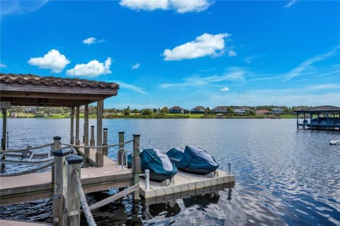 House in Winter Garden, Florida 4 bedrooms, 375.88 sq.m. № 1910620 - photo 27