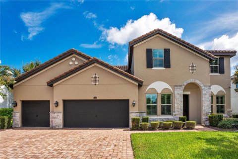 House in Winter Garden, Florida 4 bedrooms, 375.88 sq.m. № 1910620 - photo 1