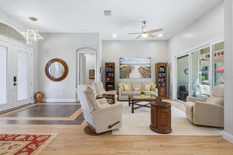 Villa ou maison à vendre à Bradenton, Floride: 3 chambres, 234.11 m2 № 2419572 - photo 12