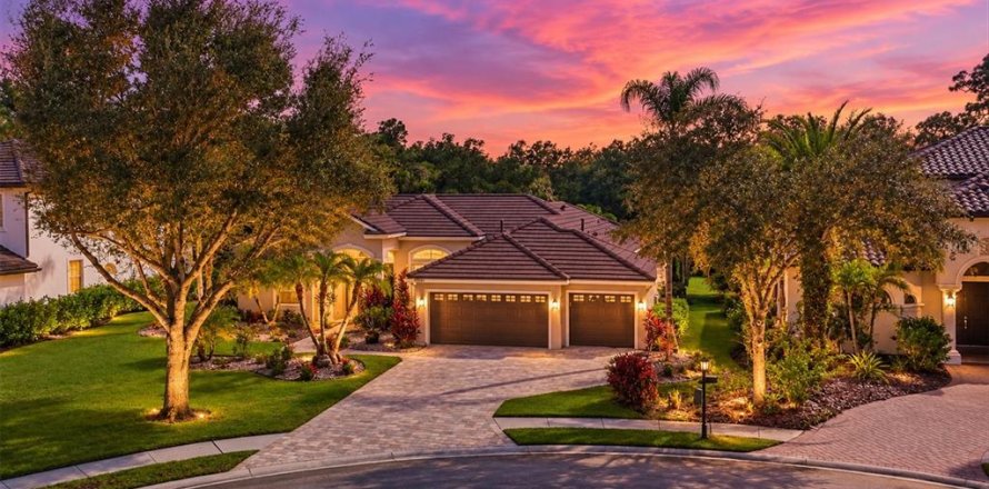 Villa ou maison à Bradenton, Floride 3 chambres, 234.11 m2 № 2419572