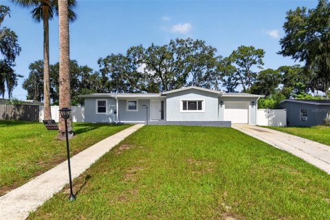 Villa ou maison à vendre à Deltona, Floride: 3 chambres, 137.59 m2 № 2306716 - photo 13