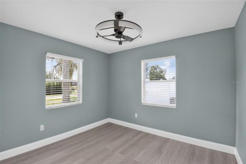 Villa ou maison à vendre à Deltona, Floride: 3 chambres, 137.59 m2 № 2306716 - photo 7