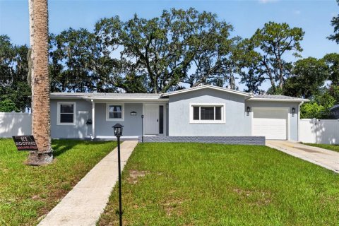 Villa ou maison à vendre à Deltona, Floride: 3 chambres, 137.59 m2 № 2306716 - photo 12