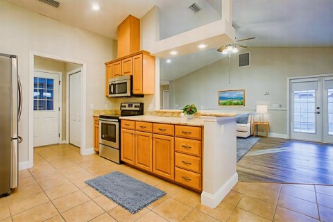 Apartamento en alquiler en Newberry, Florida, 3 dormitorios, 139.17 m2 № 1846354 - foto 14