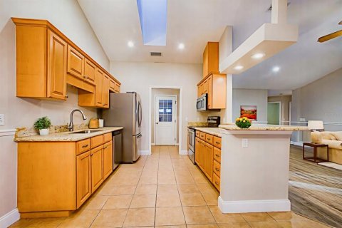 Apartamento en alquiler en Newberry, Florida, 3 dormitorios, 139.17 m2 № 1846354 - foto 13