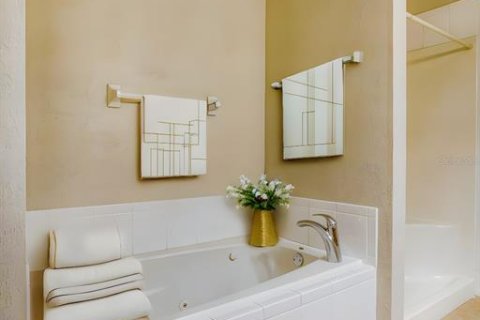 Apartamento en alquiler en Newberry, Florida, 3 dormitorios, 139.17 m2 № 1846354 - foto 21