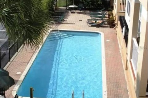 Condo in Clearwater, Florida, 1 bedroom  № 2378025 - photo 11