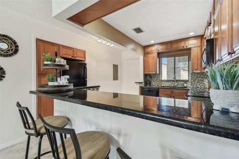 Купить кондоминиум в Сарасота, Флорида 6 комнат, 94.39м2, № 1718777 - фото 11