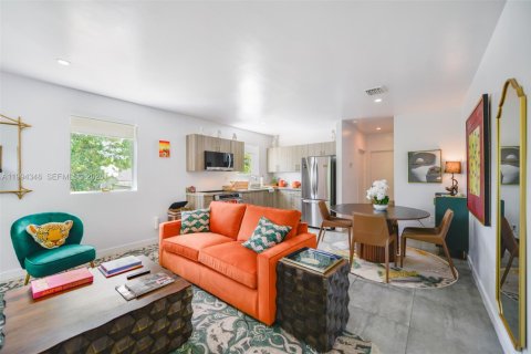 Appartement à louer à Miami, Floride: 1 chambre, 68.75 m2 № 2063081 - photo 4