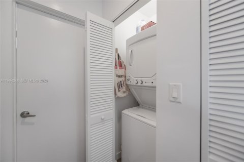 Appartement à louer à Miami, Floride: 1 chambre, 68.75 m2 № 2063081 - photo 11