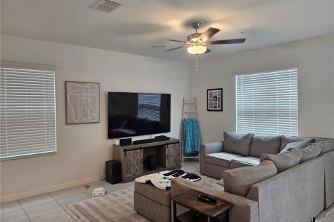 House in Lakeland, Florida 4 bedrooms, 187.29 sq.m. № 1903495 - photo 2