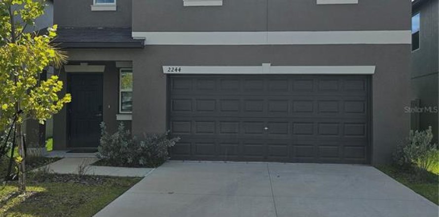 House in Lakeland, Florida 4 bedrooms, 187.29 sq.m. № 1903495