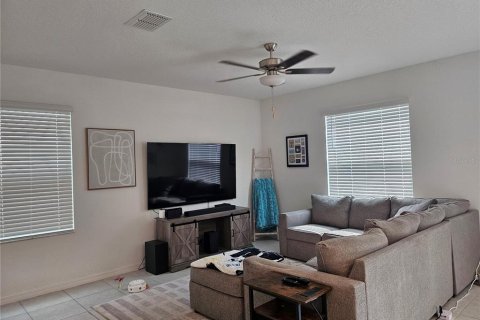 House in Lakeland, Florida 4 bedrooms, 187.29 sq.m. № 1903495 - photo 3