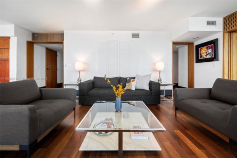 Condo in Miami Beach, Florida, 2 bedrooms  № 2022942 - photo 7