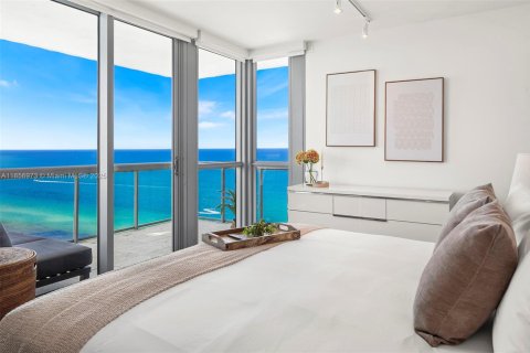 Condo in Miami Beach, Florida, 2 bedrooms  № 2022942 - photo 5