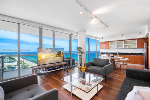 Condo in Miami Beach, Florida, 2 bedrooms  № 2022942