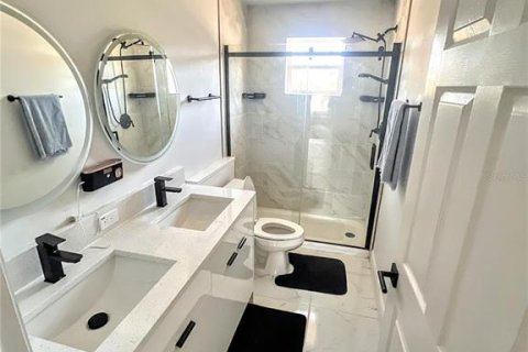 Casa en alquiler en Spring Hill, Florida, 4 dormitorios, 215.53 m2 № 1747590 - foto 7