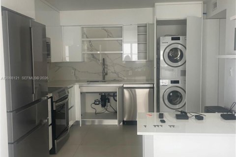 Condo in Miami Beach, Florida, 2 bedrooms № 2073827 - photo 18