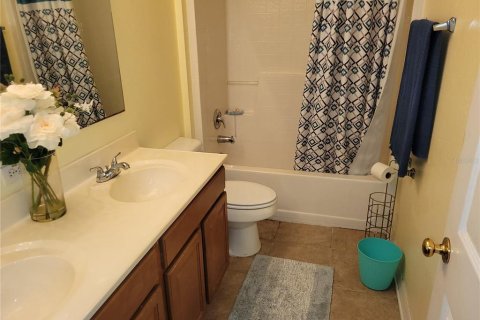Casa en venta en Mascotte, Florida, 4 dormitorios, 271.65 m2 № 1364487 - foto 17