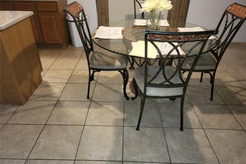 Casa en venta en Mascotte, Florida, 4 dormitorios, 271.65 m2 № 1364487 - foto 6