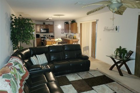 Casa en venta en Mascotte, Florida, 4 dormitorios, 271.65 m2 № 1364487 - foto 5
