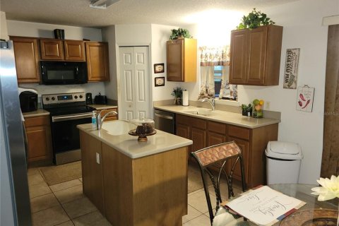 Casa en venta en Mascotte, Florida, 4 dormitorios, 271.65 m2 № 1364487 - foto 4